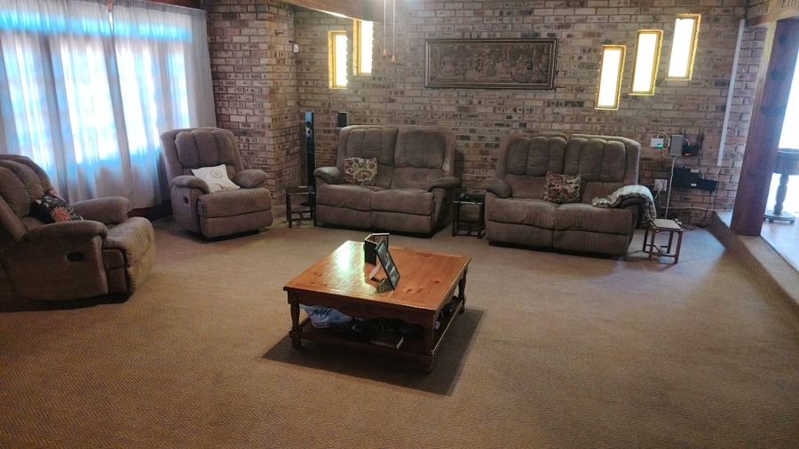4 Bedroom Property for Sale in Wilkoppies North West